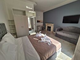 Arco Boutique Rooms