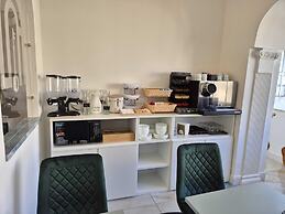 Arco Boutique Rooms