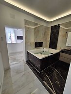 Arco Boutique Rooms