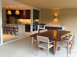 Luxury Oceanfront At Majahua