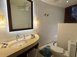 Luxury Oceanfront At Majahua