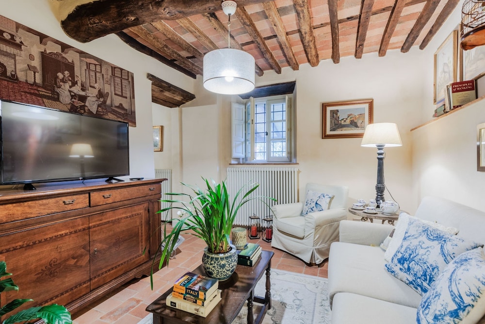 Villa Near Lucca With Tuscan Charm