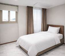 Magnum Nampo Hotel