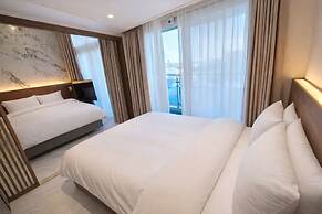 Magnum Nampo Hotel
