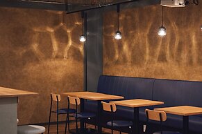 Shijo Guesthouse HIVE - Hostel