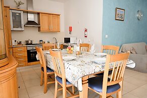 Il-qastna Holiday House-zejtun