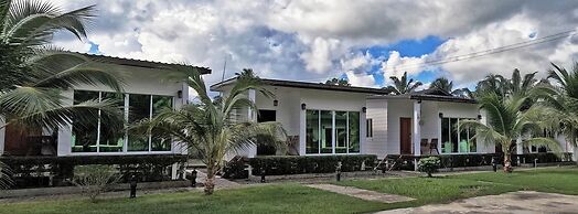 Rich Villa