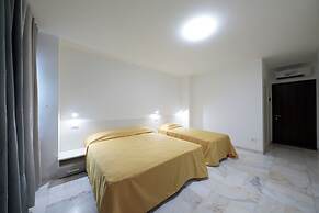 M9 REST HOUSE VENICE