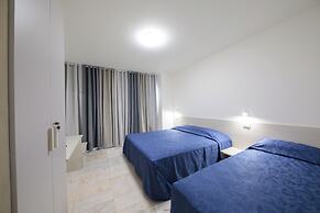 M9 REST HOUSE VENICE