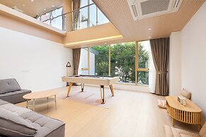 Spacious 4BR Muji Home With Loft & Pool in Ekkamai