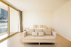 Spacious 4BR Muji Home With Loft & Pool in Ekkamai