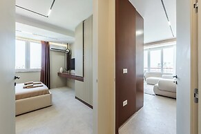 Marina Jacuzzi Suites 2 by  PS