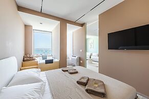 Marina Jacuzzi Suites 2 by  PS