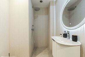 Marina Jacuzzi Suites 2 by  PS
