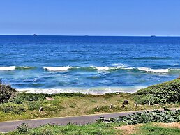 WAVES ocean front King Shaka Airport