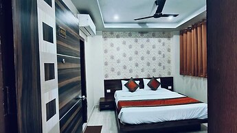 Orchid Petal Nandini Grand