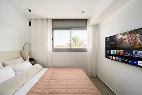 Modern Eilat Escape by Sea N' Rent