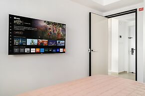 Modern Eilat Escape by Sea N' Rent