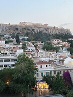 Iliotropio Athens, Thisio