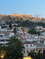 Iliotropio Athens, Thisio