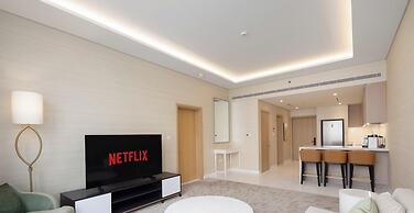 LUX Iconic Views at Palm Tower Suite 6
