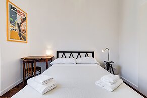 Elegant 3-Bedroom Apt in Piazza Mazzini