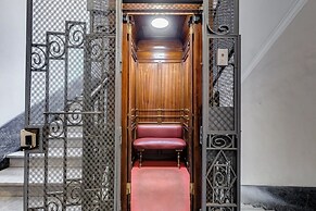 Elegant 3-Bedroom Apt in Piazza Mazzini