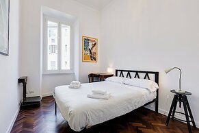 Elegant 3-Bedroom Apt in Piazza Mazzini