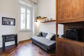 Elegant 3-Bedroom Apt in Piazza Mazzini