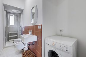 Elegant 3-Bedroom Apt in Piazza Mazzini