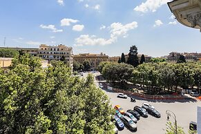 Elegant 3-Bedroom Apt in Piazza Mazzini