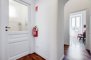 Elegant 3-Bedroom Apt in Piazza Mazzini