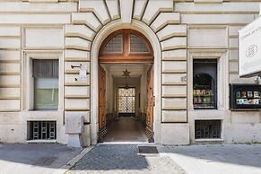 Elegant 3-Bedroom Apt in Piazza Mazzini