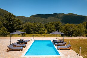 Elite Villa Dio in Ano Korakiana