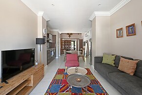Marrakesh Themed Studio With Huge Rooftop Terrace