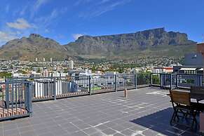 Penthouse Apt Historic Charm Incredible Views