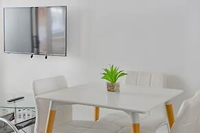 Charming Central Sea Point Haven 50m to Ocean