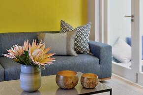 Bo-kaap Elegance Historic Luxury Mountain Views