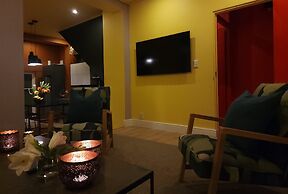 Bo-kaap Elegance Historic Luxury Mountain Views