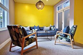Bo-kaap Elegance Historic Luxury Mountain Views