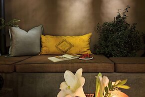Bo-kaap Elegance Historic Luxury Mountain Views
