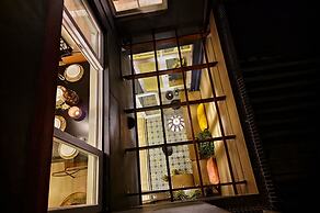 Bo-kaap Elegance Historic Luxury Mountain Views