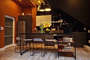 Bo-kaap Elegance Historic Luxury Mountain Views