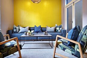 Bo-kaap Elegance Historic Luxury Mountain Views