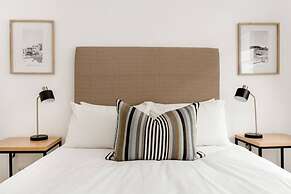 Designer 3 Peaks Apt Stunning Table Mountain Views