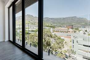 Designer 3 Peaks Apt Stunning Table Mountain Views