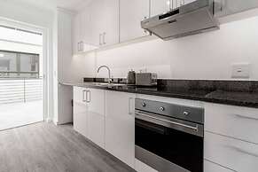 Designer 3 Peaks Apt Stunning Table Mountain Views