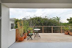 Cozy 2-bed Apartment Below Table Mountain