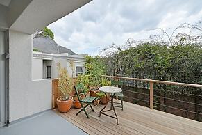 Cozy 2-bed Apartment Below Table Mountain
