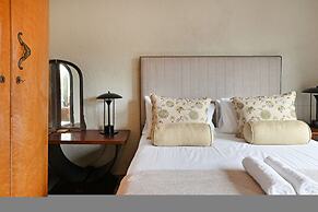 Cozy 2-bed Apartment Below Table Mountain